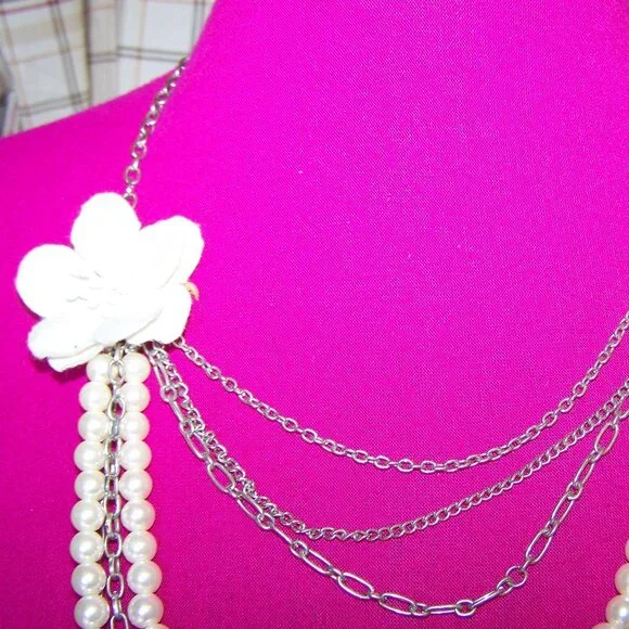 White Flower Multi-Strand Necklace - Picture 2 of 4